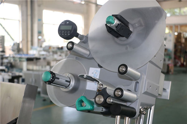 Вакуум машина за етикетирање епрувете за вакуумску крв